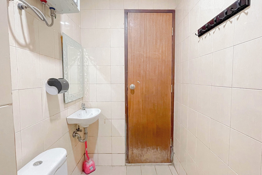 2Br Near Panakkukang Mall At Apartment Vida View Makassar