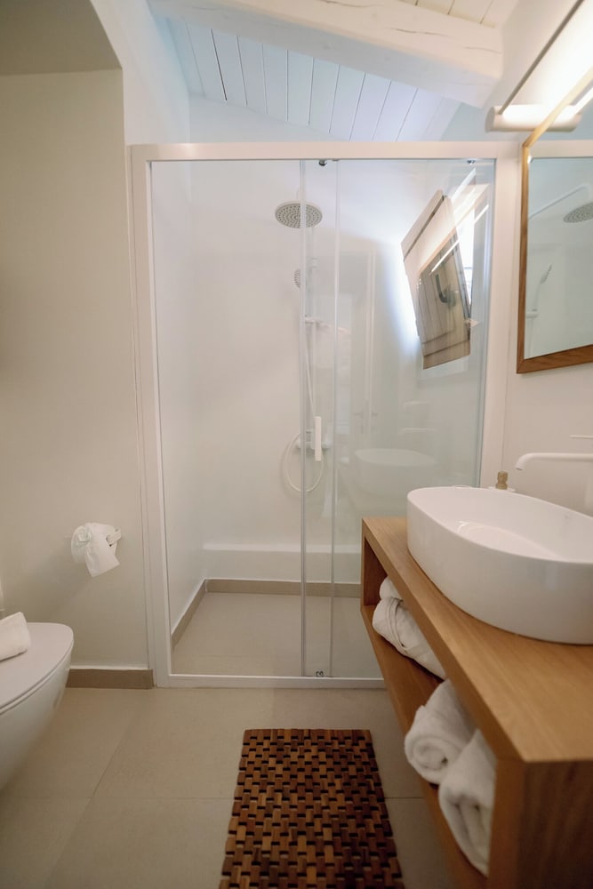 Oceanis Suites Living Parga