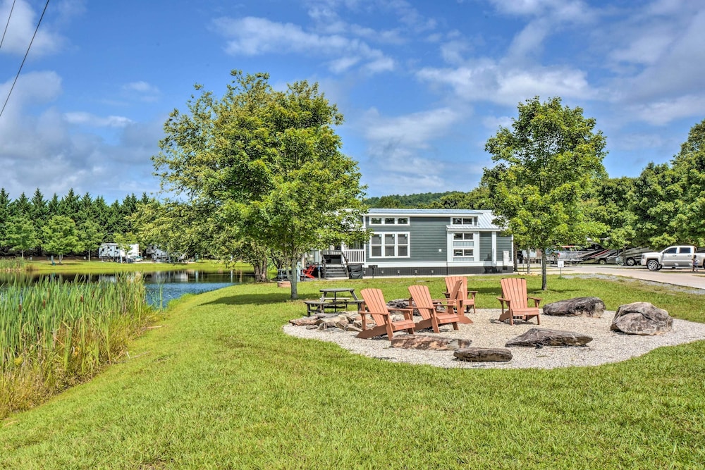 1 Mi to Tank Town Usa: Tiny Home w/ Pool Access!