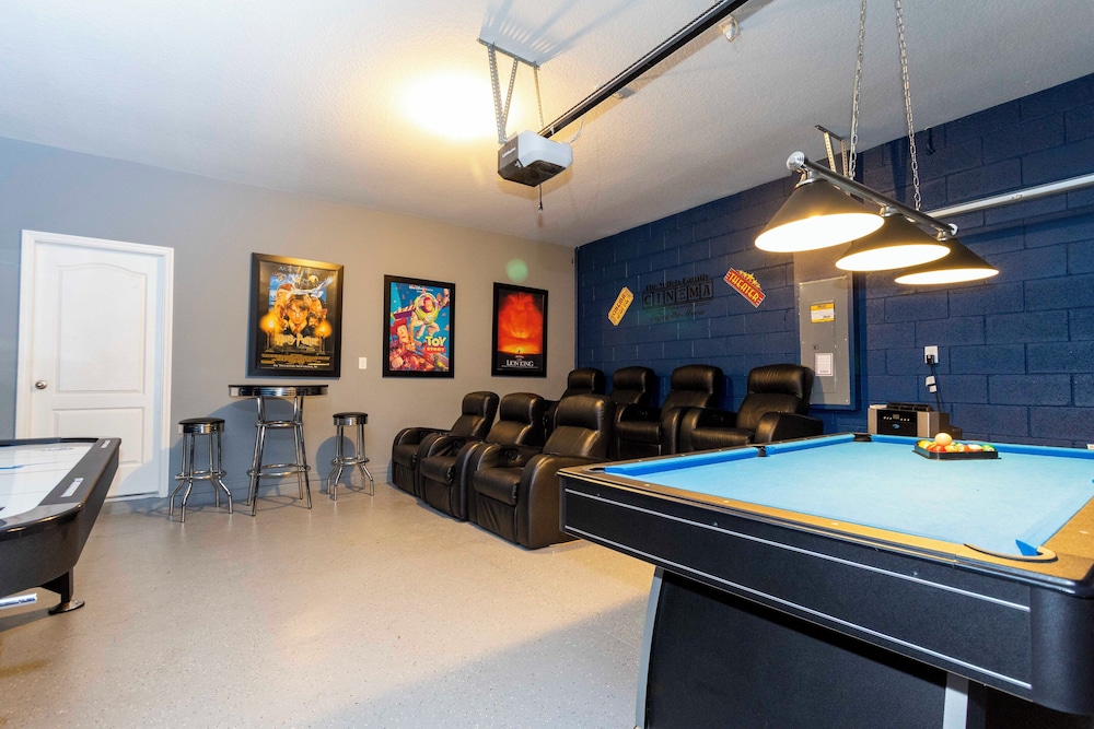 Marvelous 7 Bd w Pool Close to Disney Solterra 6086 view 4