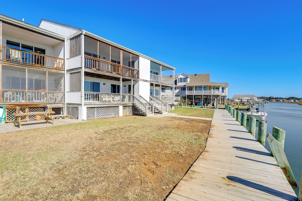 3 Mi to Beach: Waterfront Condo in Chincoteague! view 3