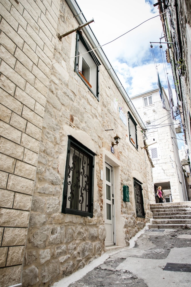 Photo 27