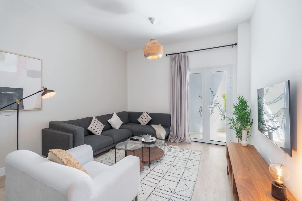 Stylish and Spacious Apartment in Vibrant JVC Dubai