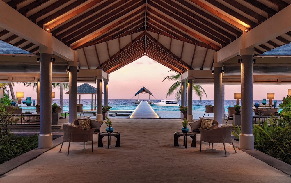 NH Collection Maldives Havodda Resort