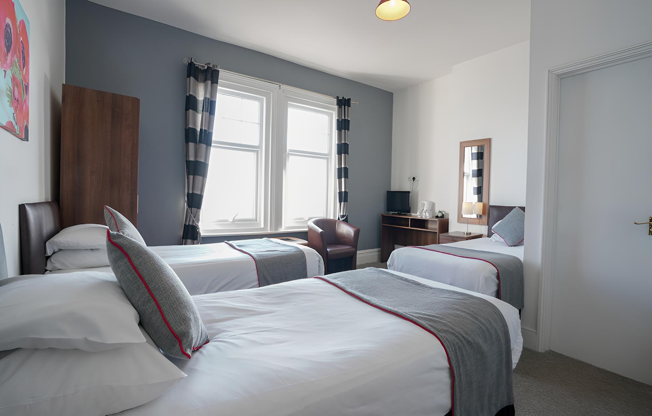 OYO Shanklin Beach Hotel