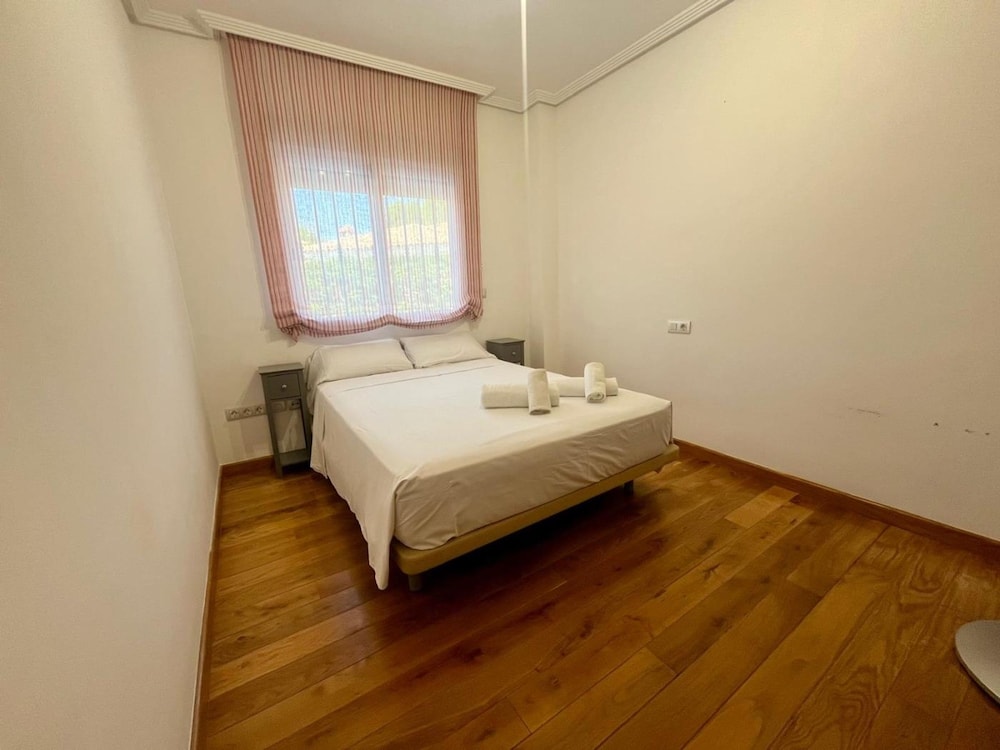 Villa con Piscina en Club de Golf