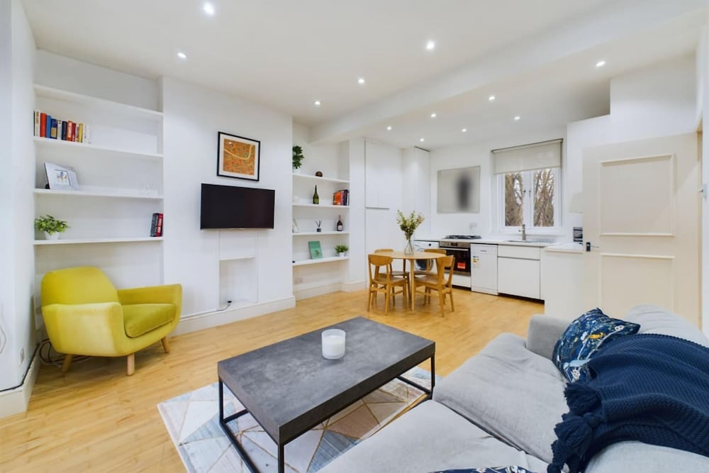 The Putney Hideout - Bright 1bdr Flat