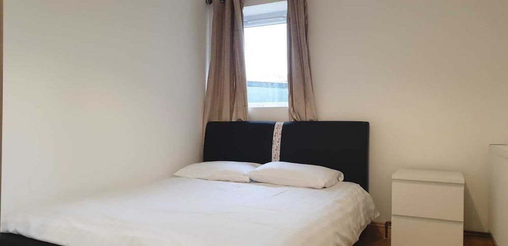 Cromwell Apartment view 2