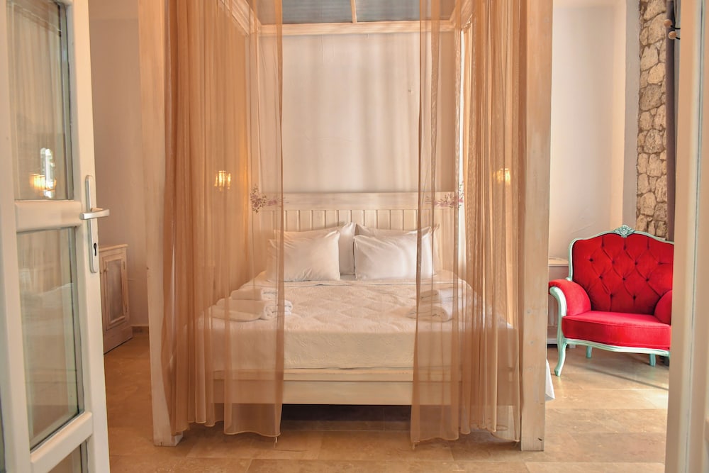 Bay C Otel - Image 53