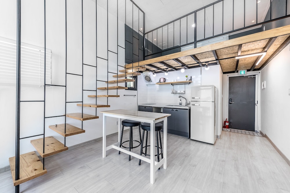 Yeosu Lastella Spa Pet-friendly Pension