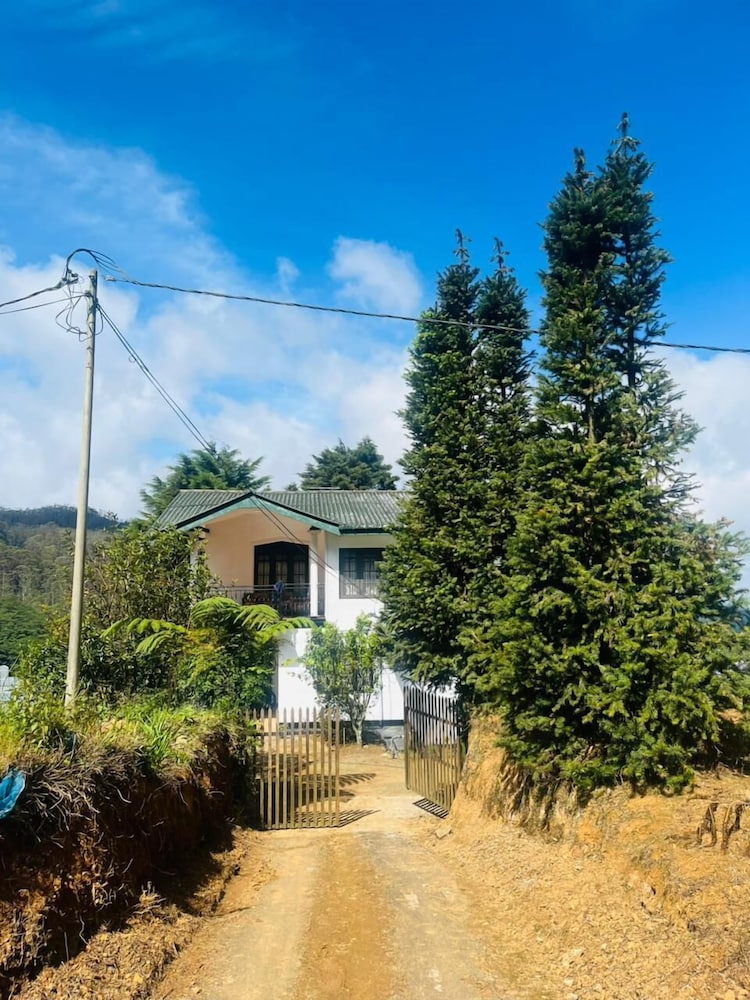 The Crowns Lodge