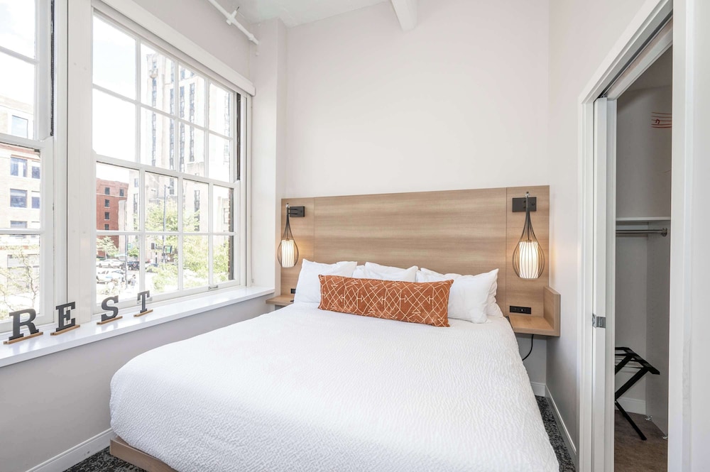 The 333 Suites 201 Stay for 6