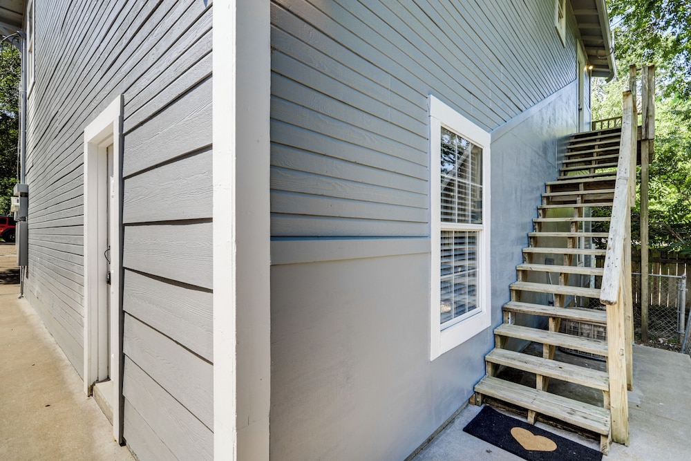 1 Mi to Downtown & Shopping: Quiet Brenham Home