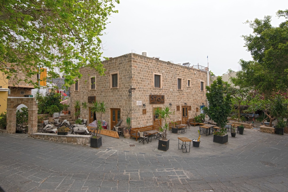 Arionos Rooms