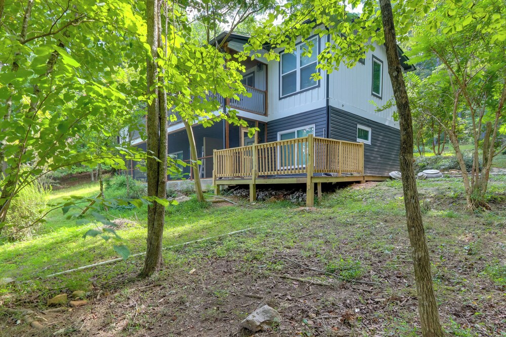 Cozy Ellijay Retreat: 12 Mi to Appalachian Trail view 4