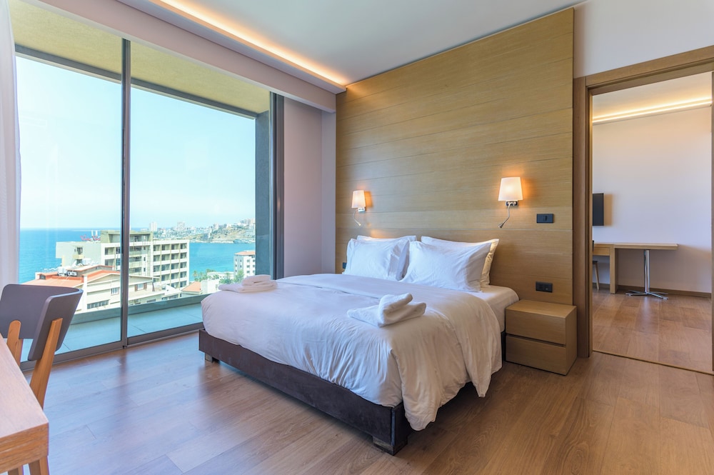 Jounieh Living - Residences by Local Host