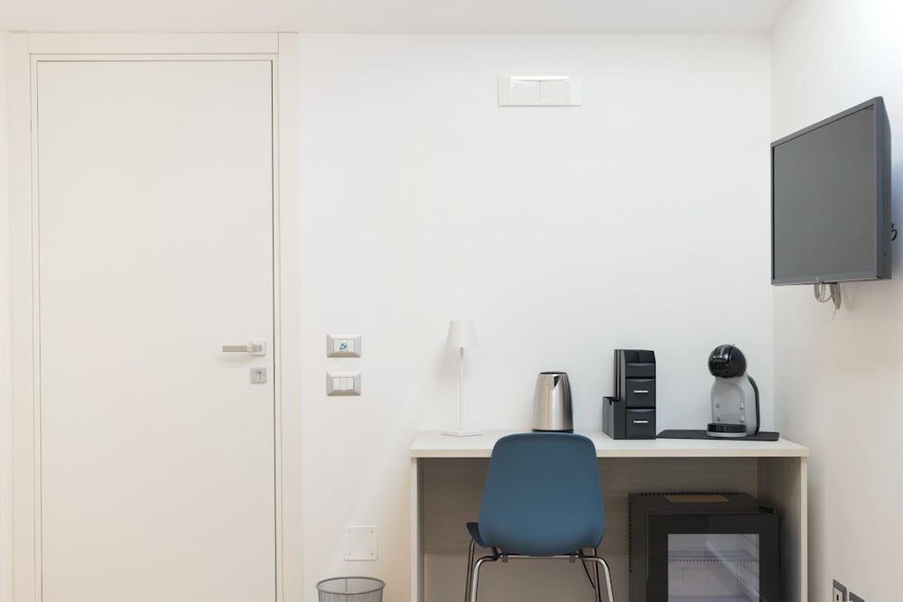 Pessina 90 Rooms in Naples
