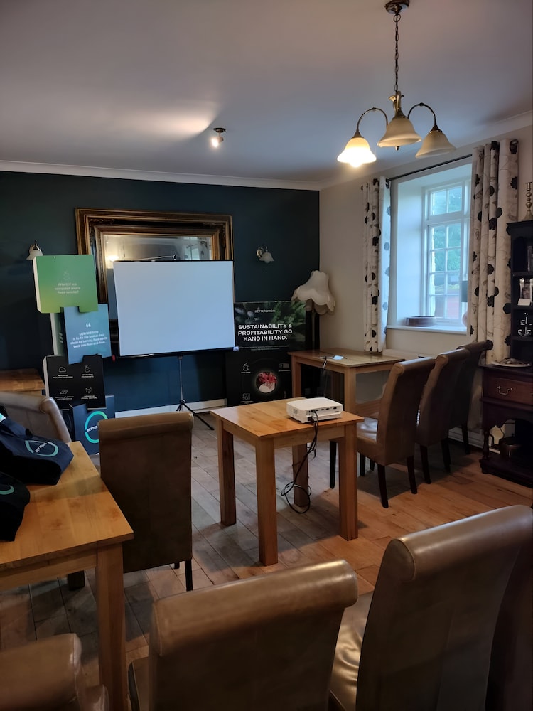 Cann Office Hotel
