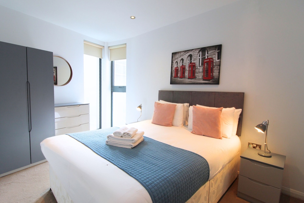 London Bridge – Tooley St by Viridian Apartments