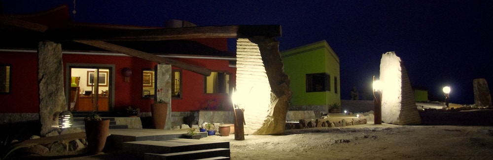 Desert Breeze Lodge