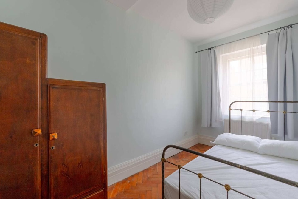 Stylish & Welcoming 3BD Flat - Stoke Newington