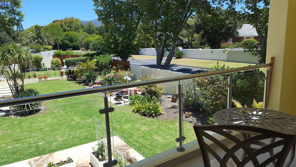 Constantia Cottages