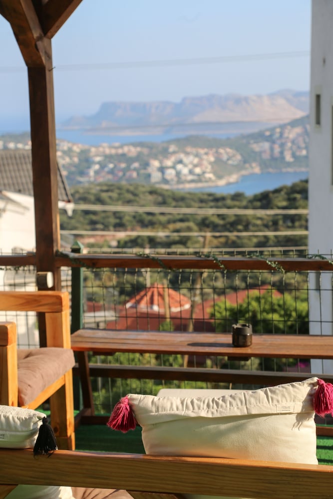 Missafir Apartment With Backyard in Nisantasi