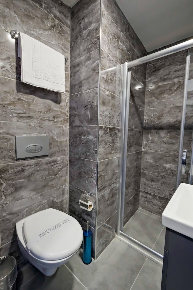 Kraliçe Oteli - Image 83