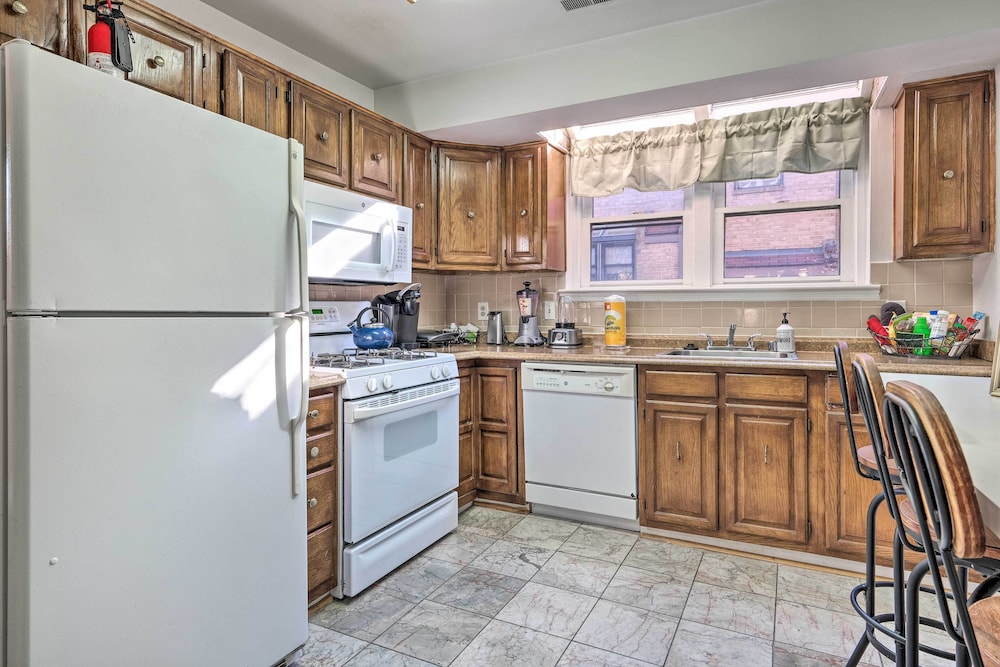 Washington DC Townhome 4 Mi to National Mall!