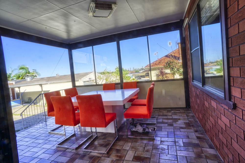 Wollongong Vacations - Wollongong train station holiday house - Property Image 7