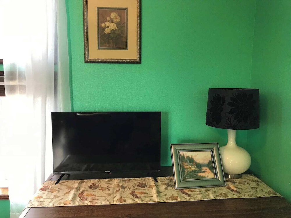 The Orchard Suite in Shady Cove