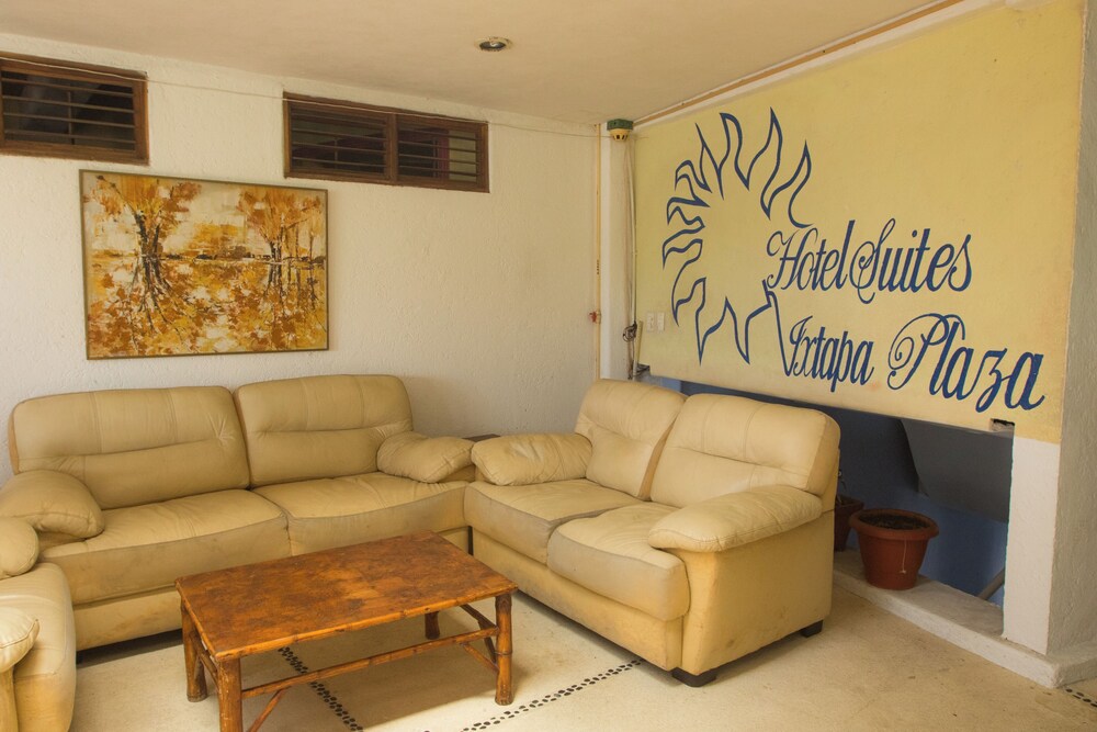 Apt. with Jacuzzi Ixt. Zihuatanejo 3 BR