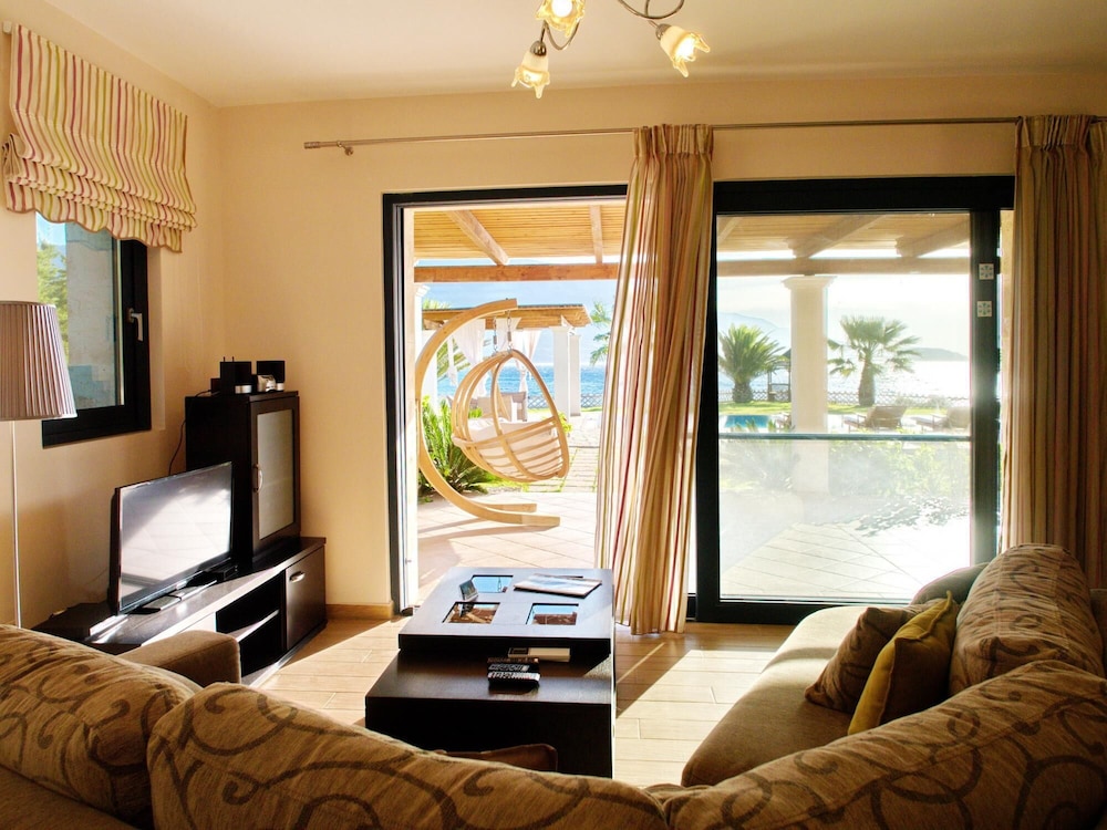 Villa Anna Maria in Spartia view 4