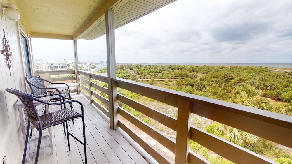 Lighthouse Point 2 by Tybee Vacation Rentals