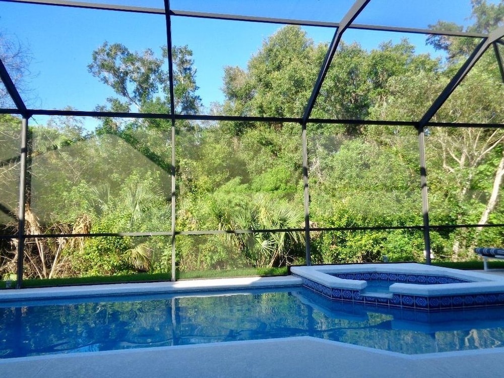 Weikva Villa 4 Bedroom Home