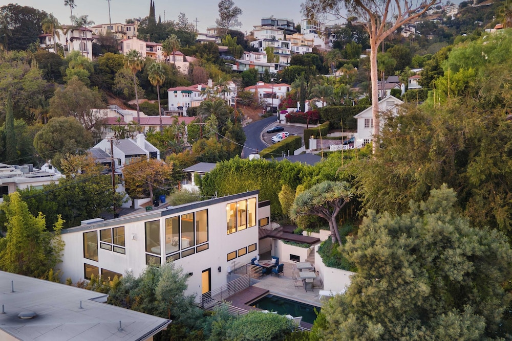 Kings Road West Hollywood Luxury Pool, Views, Firepit, Modern Design