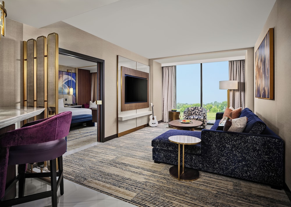 Hard Rock Hotel & Casino Ottawa - Image 2