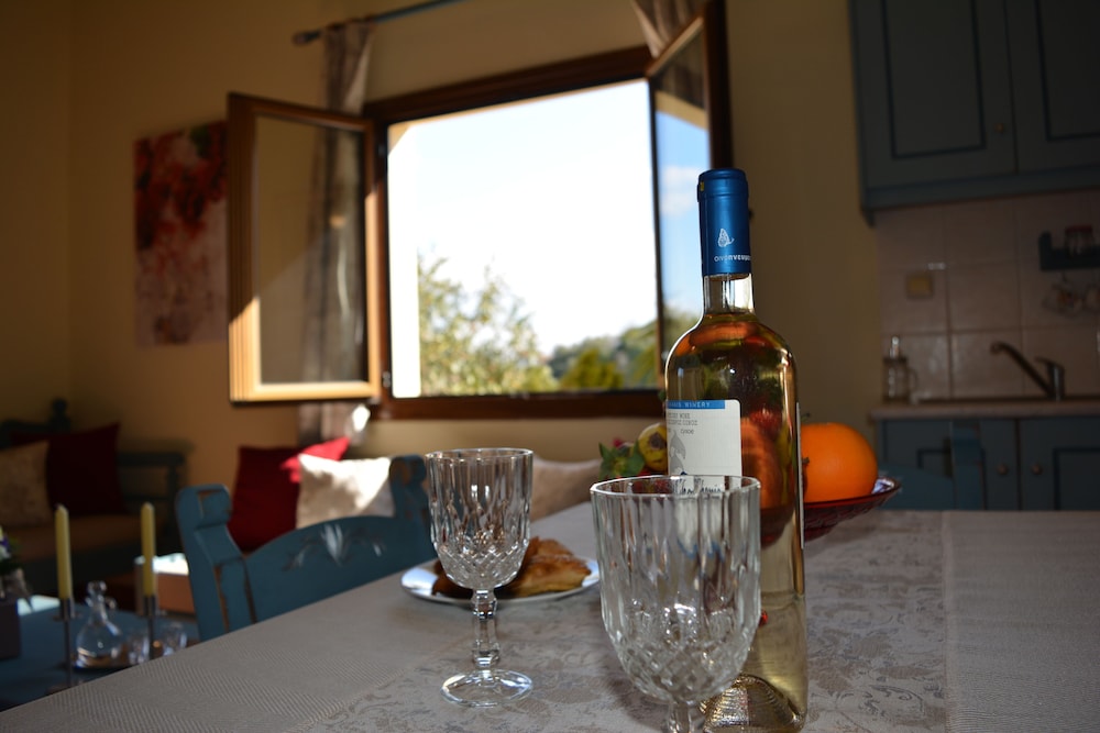 Elianthos Villa