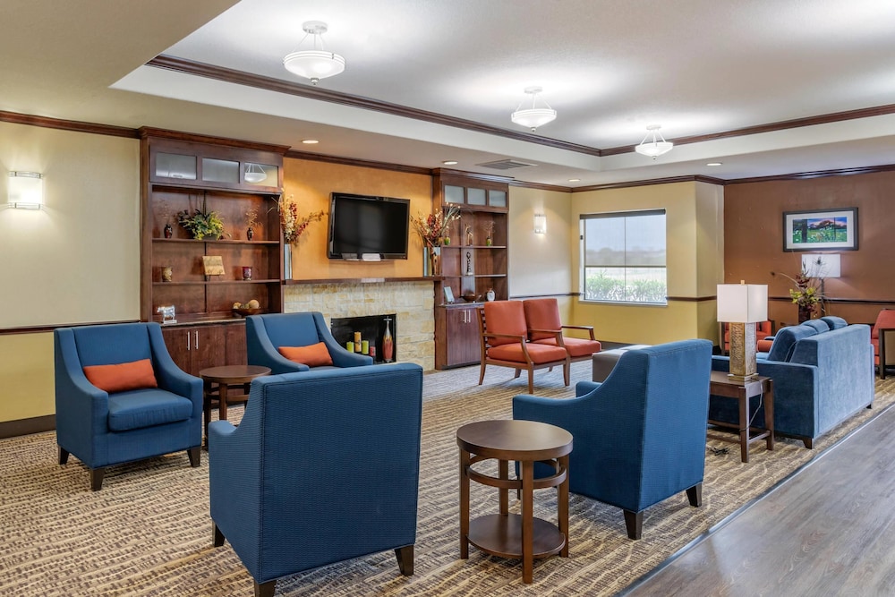 Comfort Inn & Suites Navasota view 3