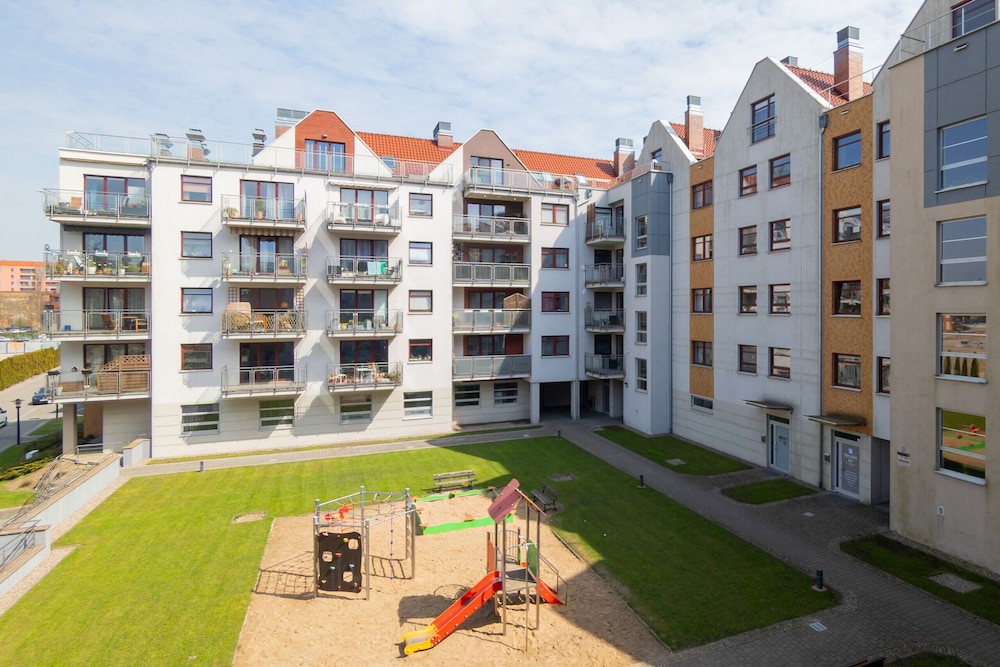 City Center Apartment by Renters view 3