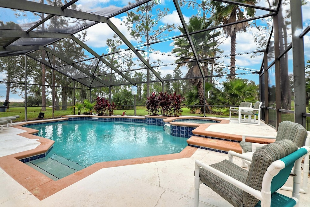 The Views at Highlands Reserve
