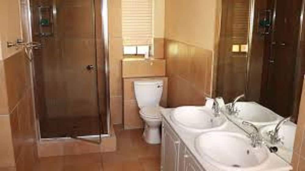 Photo 28