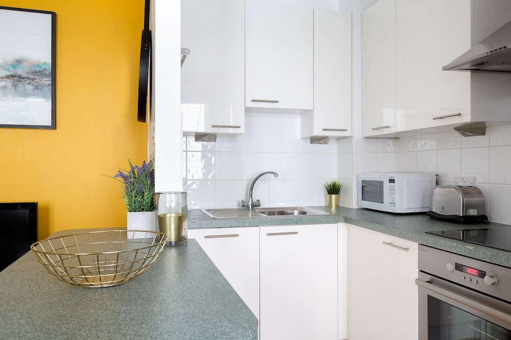 The Aldgate Flats