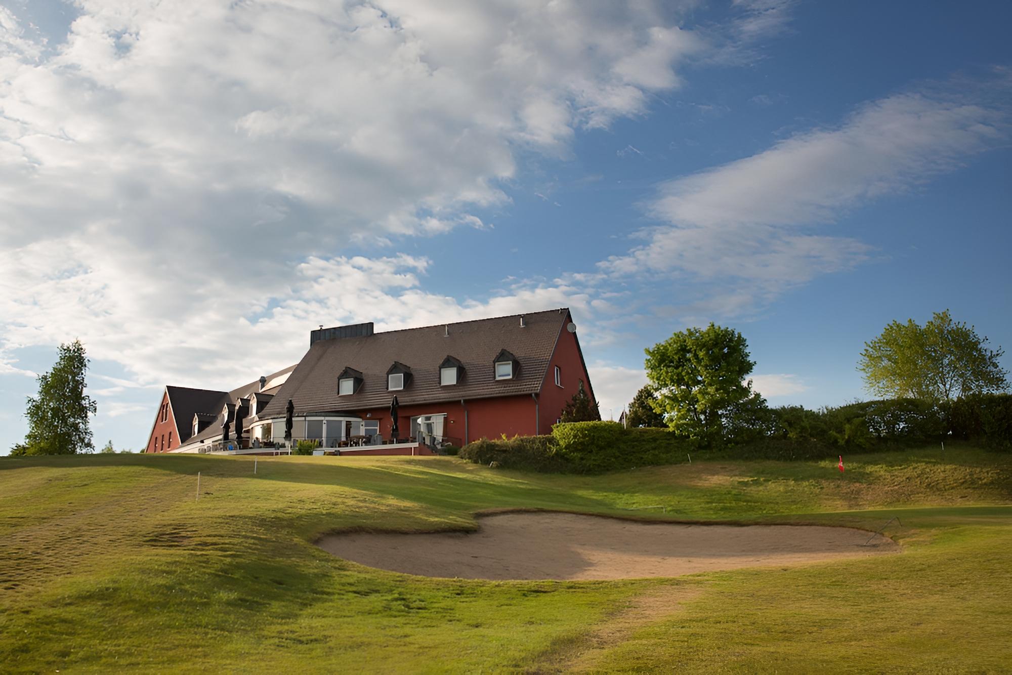 Golf & Country Hotel