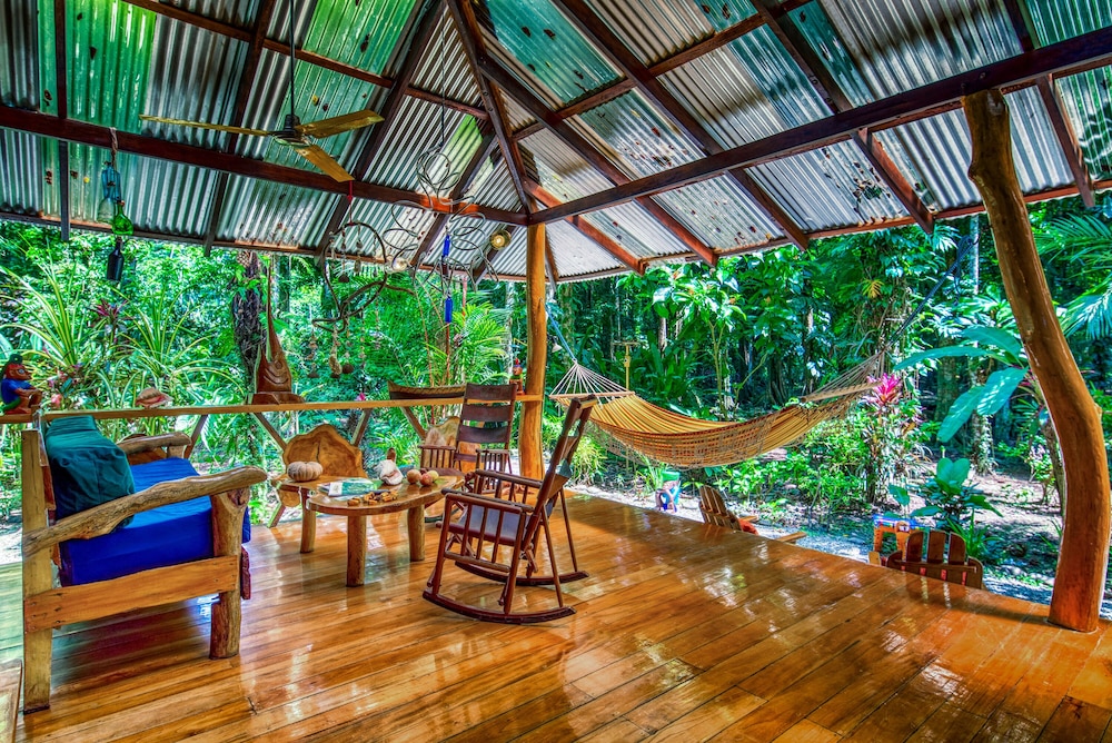 Congo Bongo EcoVillage Costa Rica