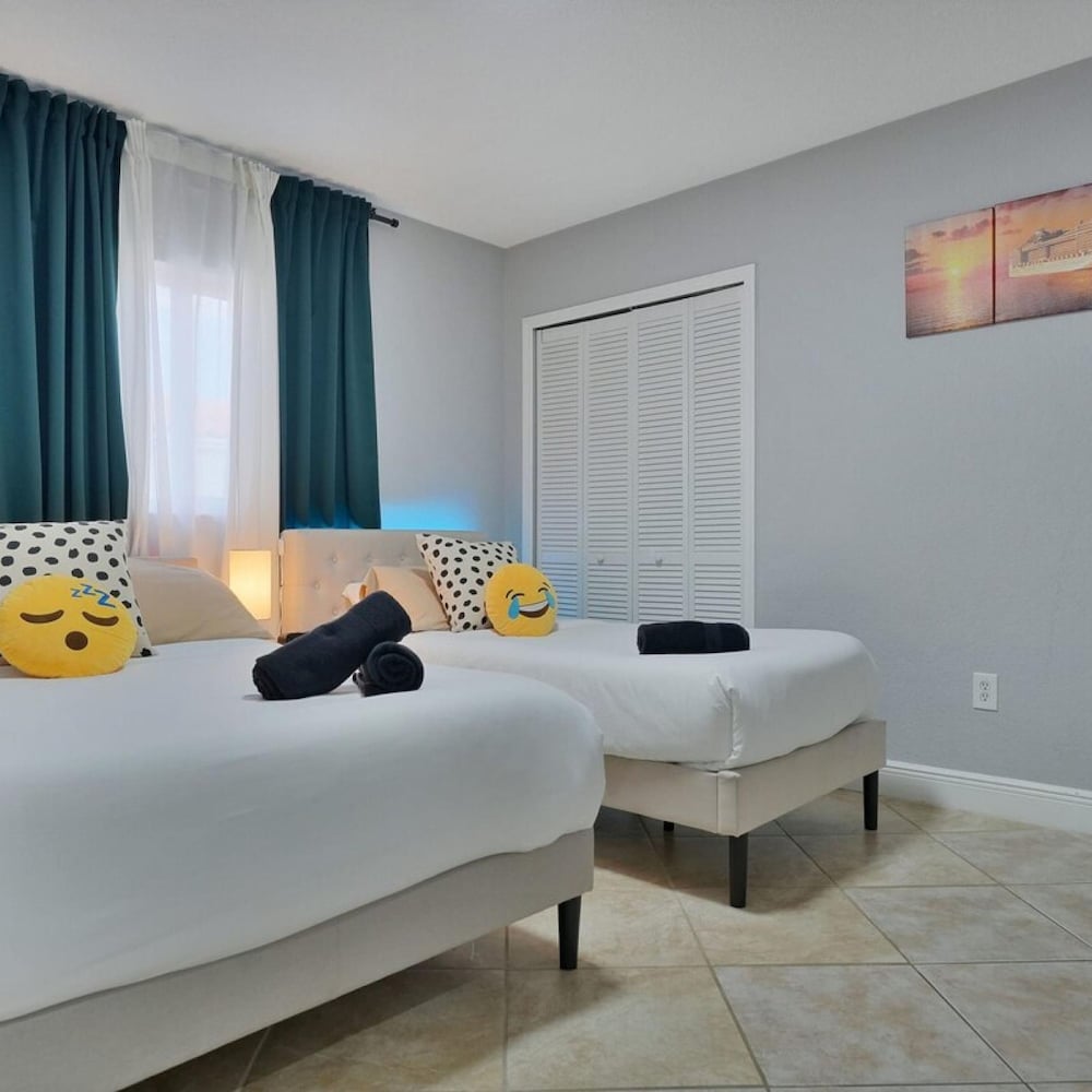 Vacay Spot Large Family Vacation Rental 4to23guest