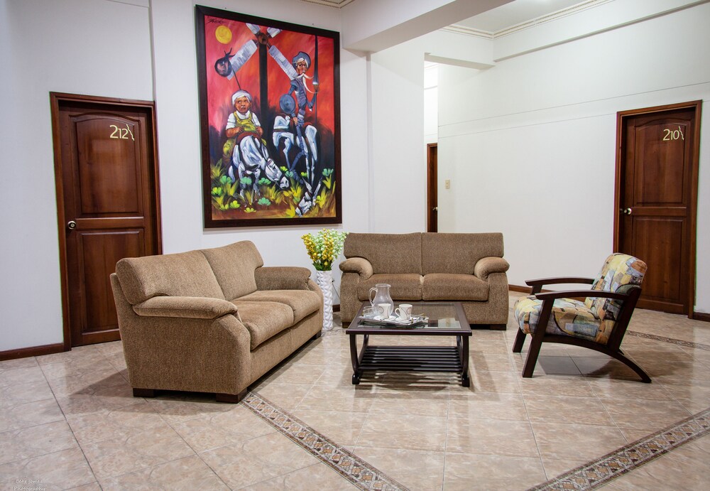 Hotel 721 - Property Image 4