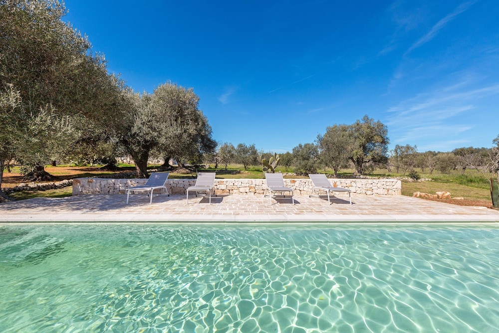 3226 Trullo Sorrentino Luxury Spa by Perle di Puglia view 5