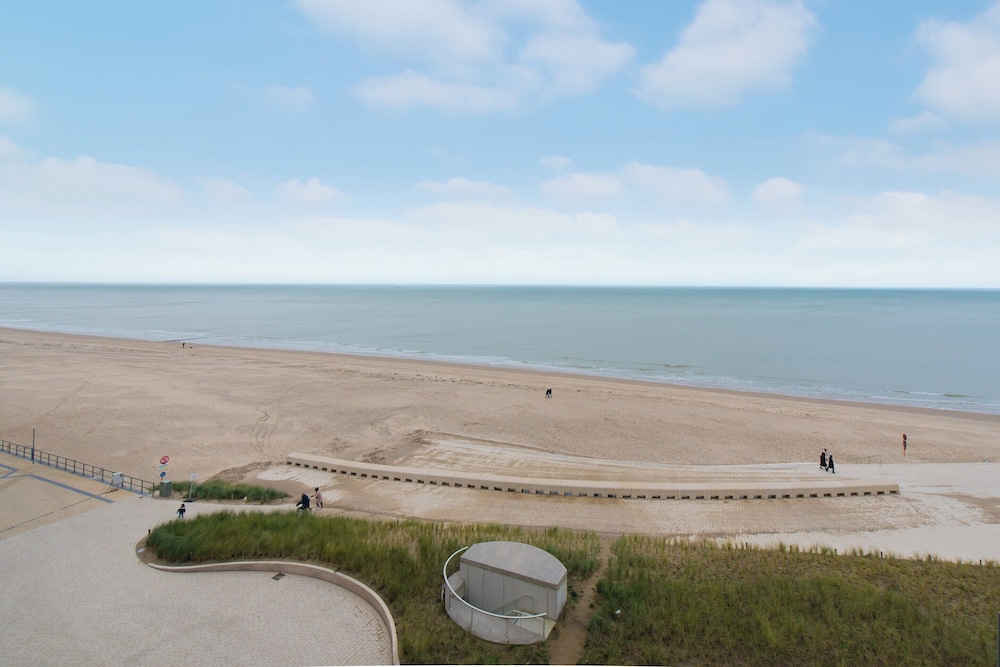 Apartment by the sea in Middelkerke