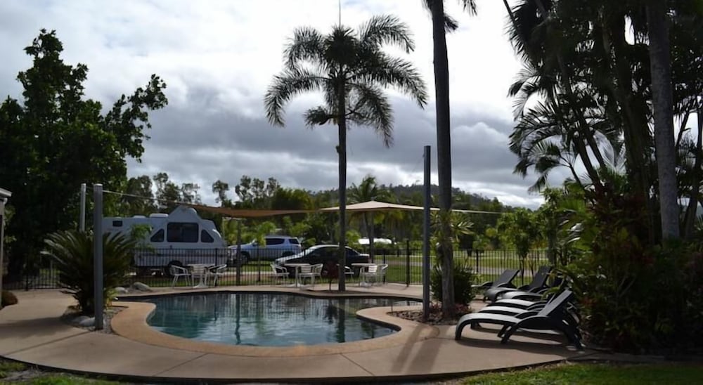 Dunk Island View Caravan Park